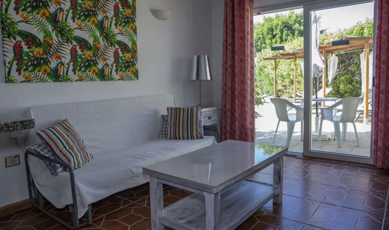 Tropical La Zona – Gay Bungalows