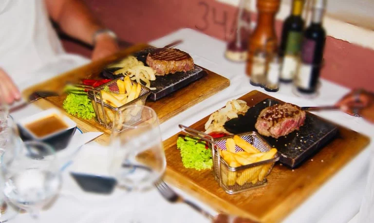 Restaurante Tropicana Steak House & Pizzeria