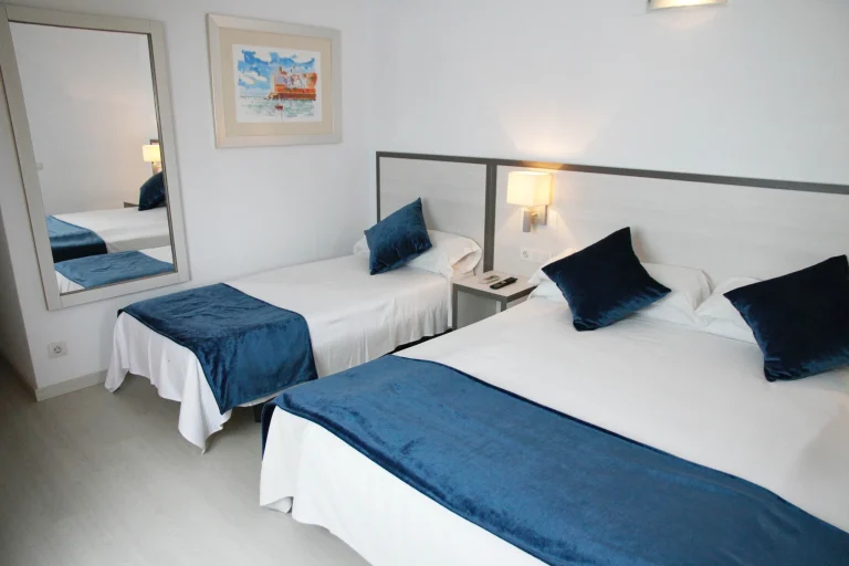Parrots Sitges Hotel