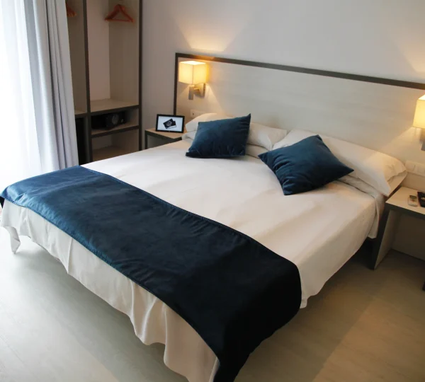 Parrots Sitges Hotel